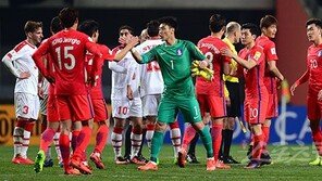 [취재파일] 한국축구 ‘혼자’가 아니라 ‘함께’ 가라