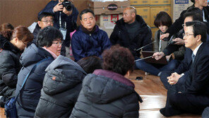 미수습자 가족 찾은 황교안 권한대행