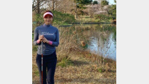 ‘EBS 김태희’ 레이나, 취미는 골프? ‘우아한 필드룩 인증샷’