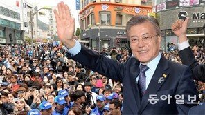 문재인측 “양자토론, 안철수가 세 후보 설득하라”