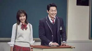 ‘아는형님’ 김희철 “거, 뽀뽀가 너무 좋은 거 아니요?” 박성웅 폭소