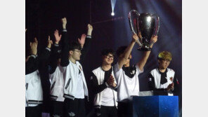 "또 한 번의 전설을 쓰다!" SKT, 변칙과 완벽한 운영 앞세워 '봄의 왕좌' 차지 