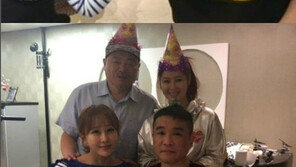 한영, “나 어때” 김건모 애정공세에 “예전에는 어려운 선배였는데…” 