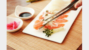 [스마트 컨슈머]안전한 소재-편리한 그립감 ‘이지집게’ 출시