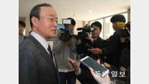 송민순 “문재인 캠프서 ‘몇 배로 갚아주겠다’ 문자 보내”