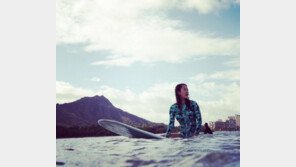 윤진서 3년 만난 남자친구와 4월 결혼…서핑이 맺어준 인연 