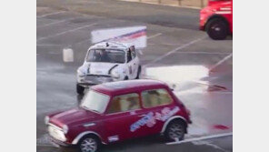 [영상]후진하다 270도 돌아 쏘옥 …세계 최고의 ‘주차’실력 ‘인정’