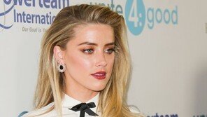 억만장자 테슬라 CEO와 열애 인정, 앰버 허드는?…조니 뎁 前부인· 양성애 고백