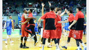 캡틴 양희종, KGC 구했다…3차전 4쿼터 결정적인 3점포·허슬플레이