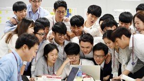 [인재 경영/LG그룹]교육 프로그램 개편 및 콘퍼런스 개최… ‘스펙’ 아닌 실력 위주로 인재 채용