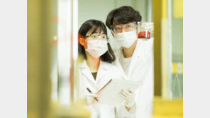 [인재 경영/금호석유화학]2020년 ‘세계일류 상품’ 20개로 늘린다 