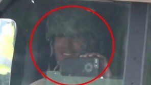 통곡 중인 사드 시위대 웃으며 촬영하는 미군 영상 공개돼 ‘파장’