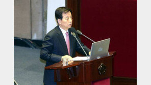 한민구 “사드 비용, 미군 전액 부담” 국회 답변…네티즌 “박근혜 카드로 결제하라” 