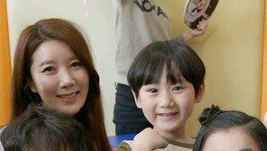 디즈니-마블 캐릭터 담은 키즈폰