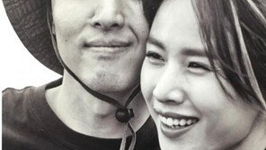 ‘혼인신고·임신’ 겹경사 이동건♥조윤희, 나이 잊은 달달함 ‘눈길’