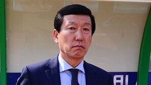 [오버헤드킥] “경고 선수 벌금 좀 거둘까” 최강희 감독 ‘뼈있는 농담’