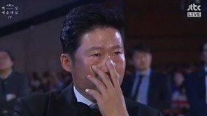 유해진, ‘백상예술대상’ 축하공연 보며 눈물 흘린 이유는?