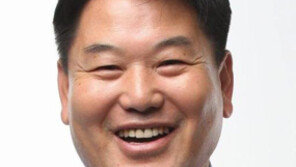 대구 재선의원 홍의락 민주당 복당 “대구 정치, 과거 회기 막으려”
