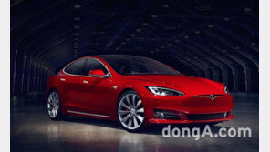 일론 머스크 “전기차 1위업체 테슬라, 애플 제칠 것”