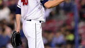 에이스 자격 다시 증명한 두산 니퍼트