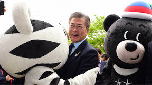 “文대통령 ‘평창 사랑’ 각별” 들뜬 조직위