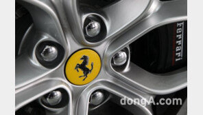 [신차 시승기]일상에서 즐기는 슈퍼카 ‘페라리 GTC4루쏘 T’