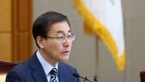 김수남 검찰총장, 조국 임명 후 사의 표명…누리꾼 “우병우 기각은요?”