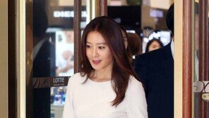 [동아포토]김희애, 우아한 여신 미모