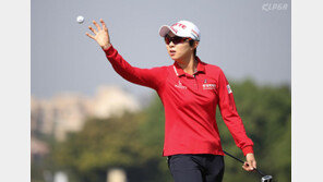 강원 영서고 교생실습 간 김효주…“골프가 더 쉬운 것 같아요”