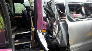 영동고속도로서 또 ‘졸음 추돌’… 4명 사망 4명 부상