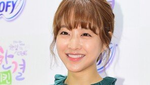 [동아포토]박보영 ‘뽀블리 하트~’
