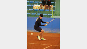 아빠 된 김동훈, 동아일보기 정구대회 男복식 우승 