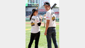 SK가 45년간 후원한 장학퀴즈 MC들의 시구