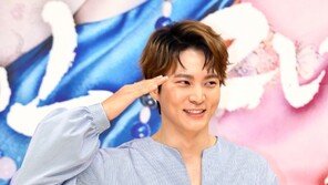 [동아포토]주원 ‘입대 D-1 거수경례’