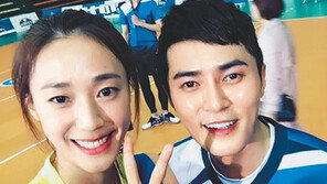 [단독] 조동혁♥배구미녀 한송이, 1년 째 열애 중