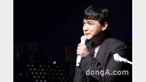 [동아포토]이수 ＂트와이스팬입니다＂