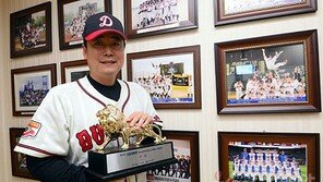 [베이스볼 피플] ‘무명선수’가 ‘우승 청부사’ 되기까지, 덕수고 정윤진 감독