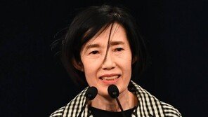 피우진 “文대통령과 인연 없어…애국가도 임을위한 행진곡도 씩씩하게 부를 것”