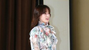 [동아포토]송하윤 ‘여전히 봄’