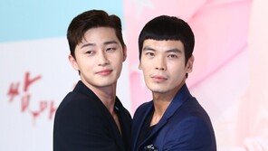 [동아포토]박서준-김성오 ‘애틋한 브로맨스’