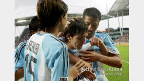 최다우승 아르헨 ‘영광의 6’…잉글랜드 8경기 0골 ‘치욕의 8’