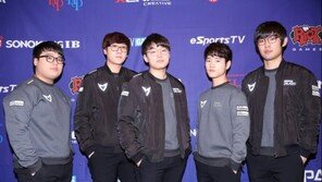 라이엇, 신촌 LoL 팝업스토어에서 삼성 선수단 팬사인회 진행