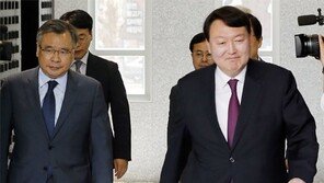 최순실 특검 팀장을 檢 빅2에… 열흘새 총장 등 5명 ‘줄 사표’