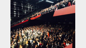 [칸&피플] ‘옥자’ 칸 상영…“감동·환상적” 호평 속 아쉬움의 평가 