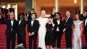 [칸&피플] 봉준호·변희봉, 17년의 아름다운 동행