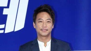 [연예 뉴스 스테이션] 배우 오만석, 30대 일반인과 열애중