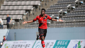 경남, 13경기 연속 무패…2부엔 적수가 없다