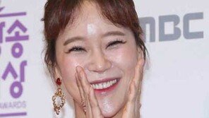 [연예 뉴스 스테이션] 가수 백지영, 결혼 4년 만에 딸 출산