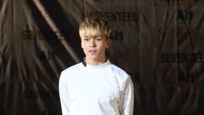 [동아포토]세븐틴 버논, 금발이 귀여워