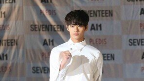 [동아포토]세븐틴 준, 주먹 불끈~